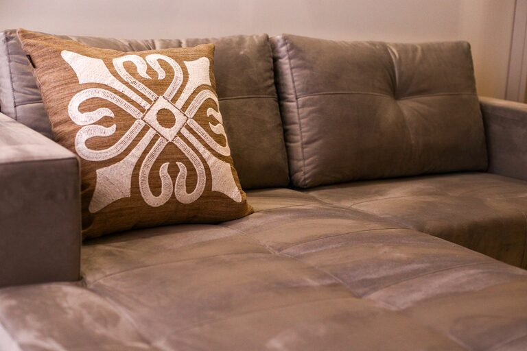 Tips for Creating a Cozy and Inviting Living Space on a Budget